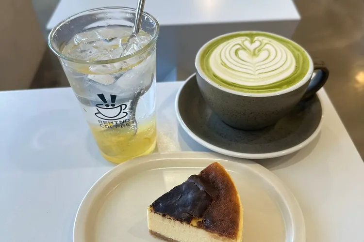 Remind Coffee — Kyoto matcha latte, yuzu ade, and NY cheesecake